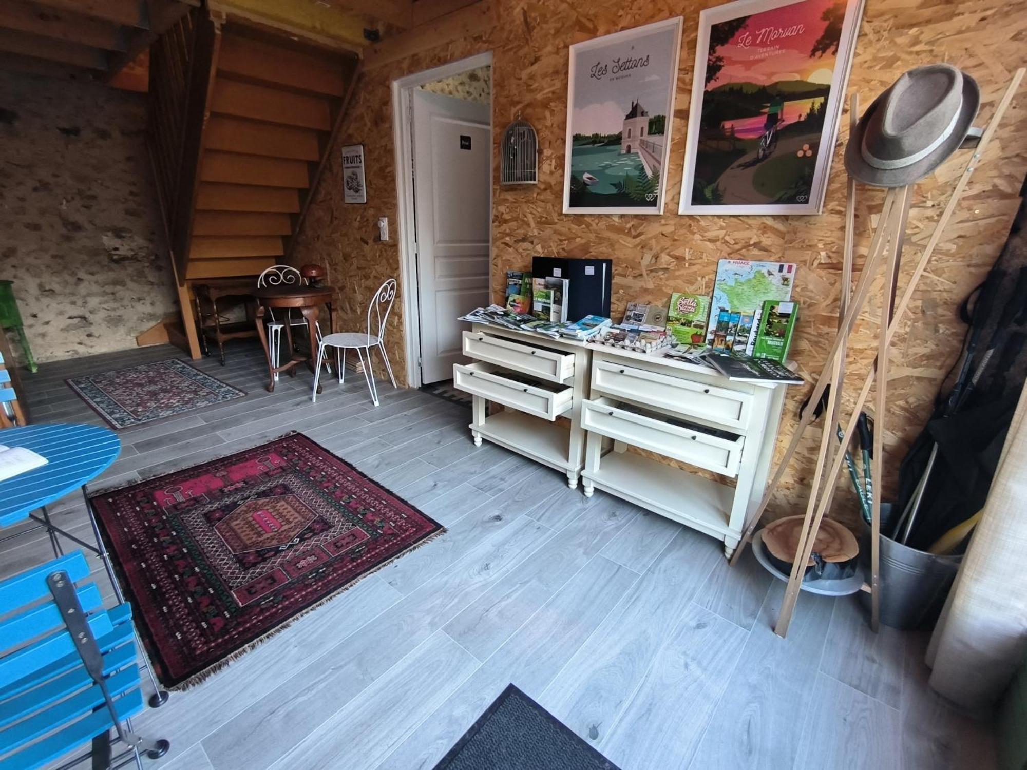 Chambres D'Hotes Montjouan Larochemillay Exteriér fotografie
